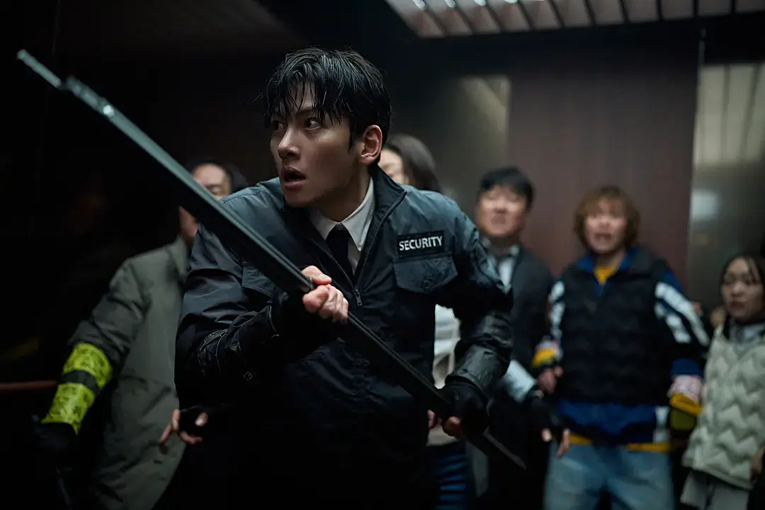 《群体》超清无删减全集《群体》全智贤具教焕主演恐怖片完整版免费在线观看